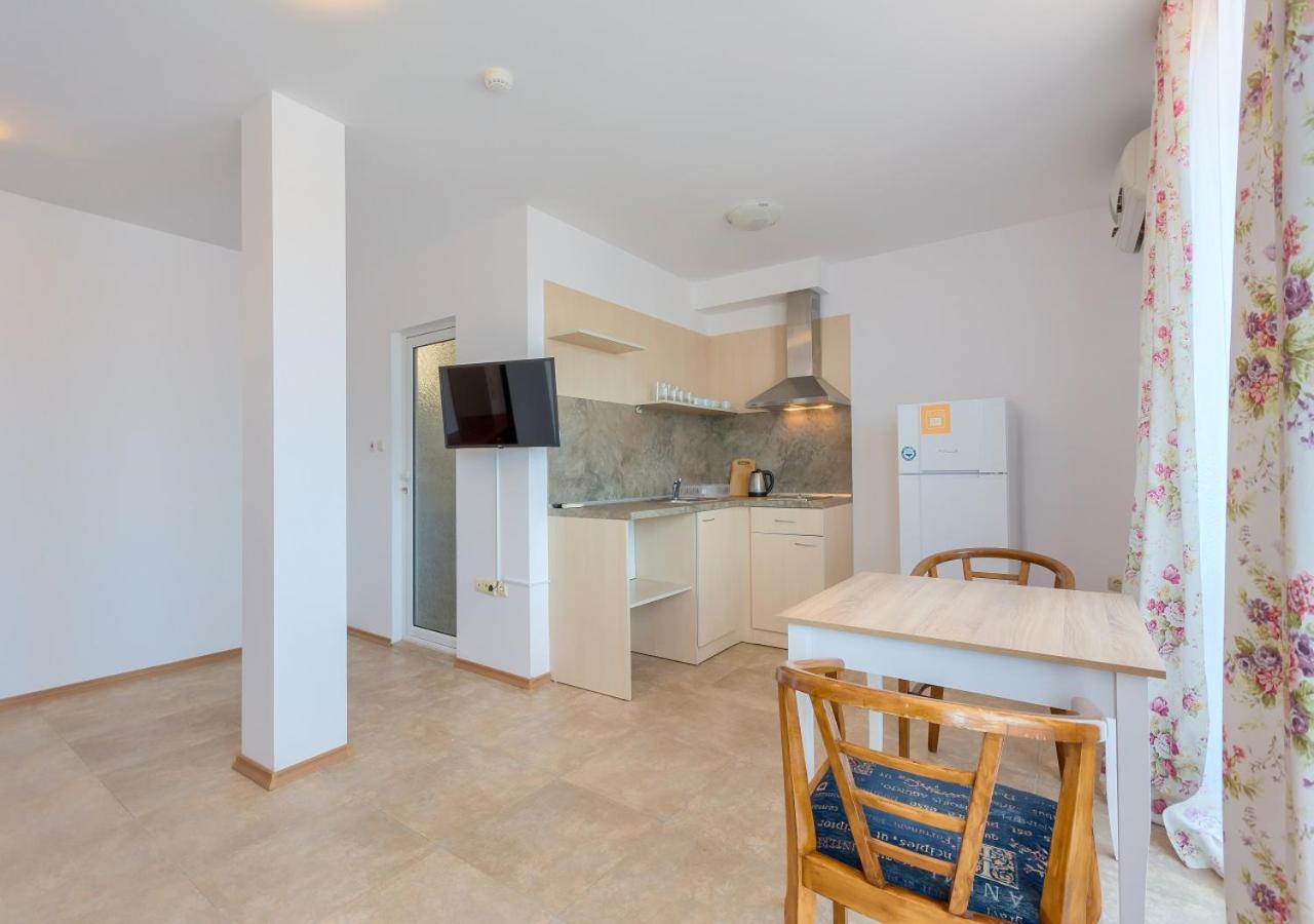 Robinson Beach Apartments Elenite Dış mekan fotoğraf