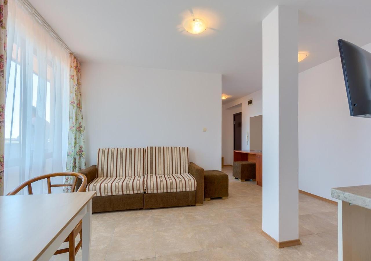 Robinson Beach Apartments Elenite Dış mekan fotoğraf