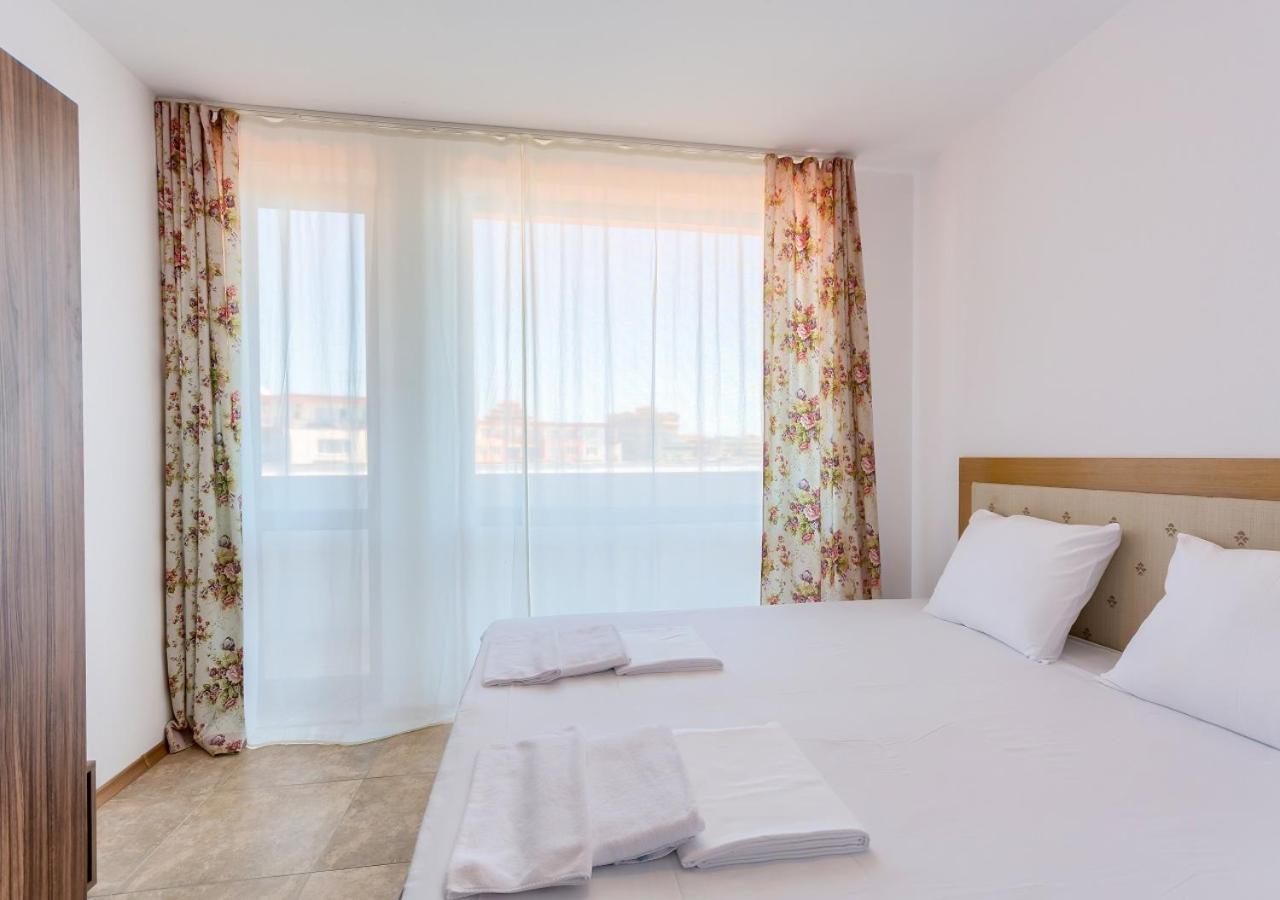 Robinson Beach Apartments Elenite Dış mekan fotoğraf